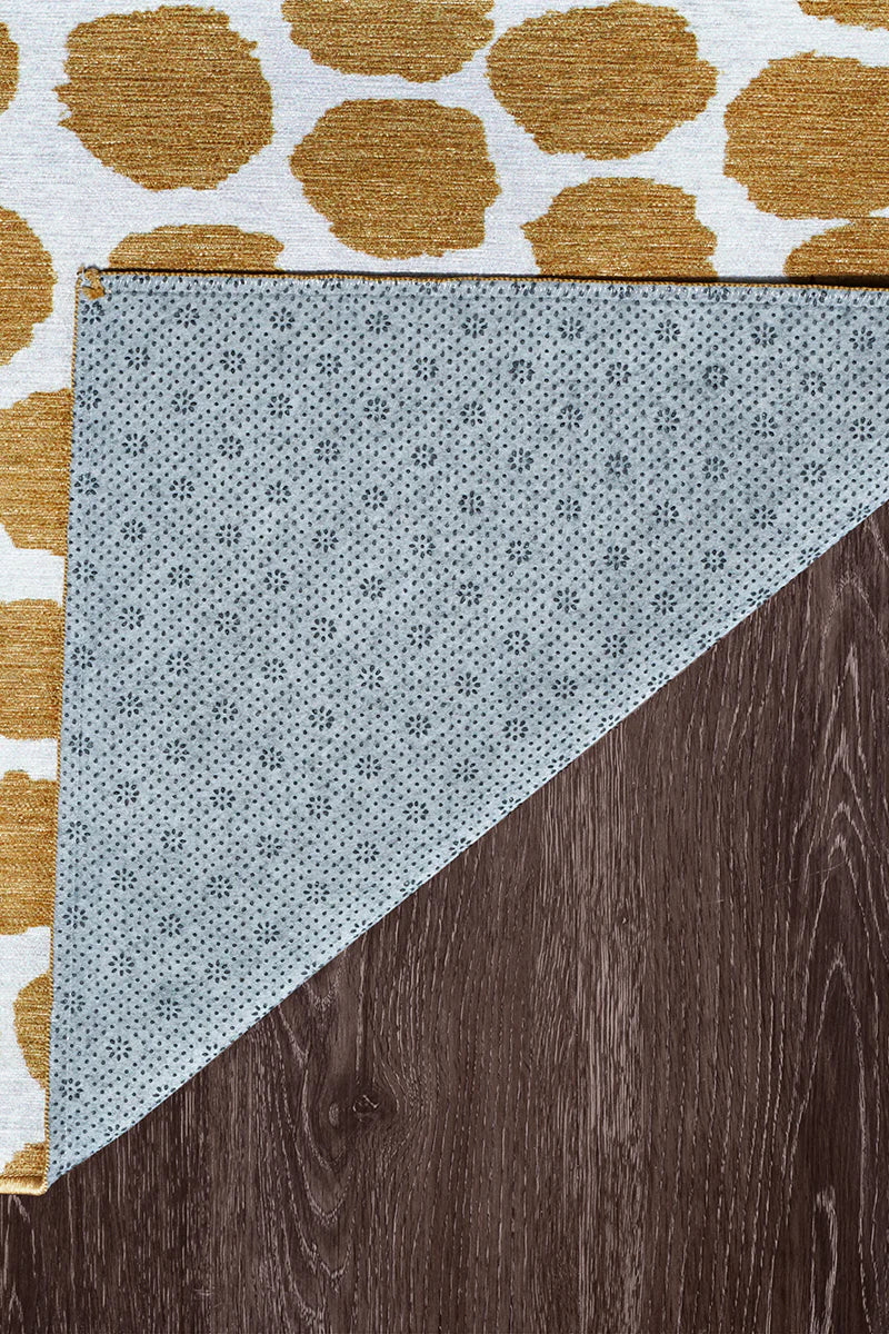 Alfombra lavable beige miel Puff Dotty