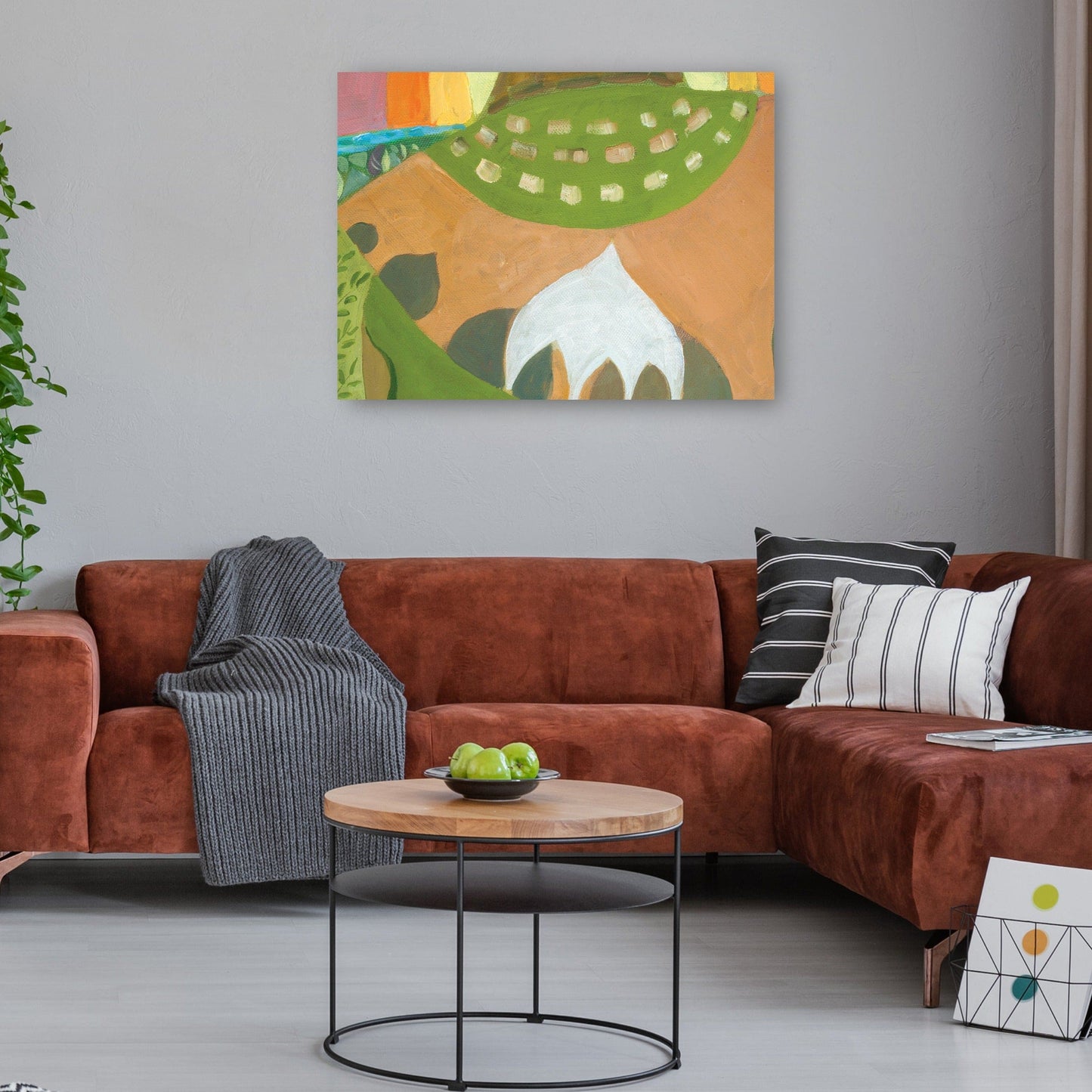 Paloma blanca aterrizada en el jardín - DP Gallery