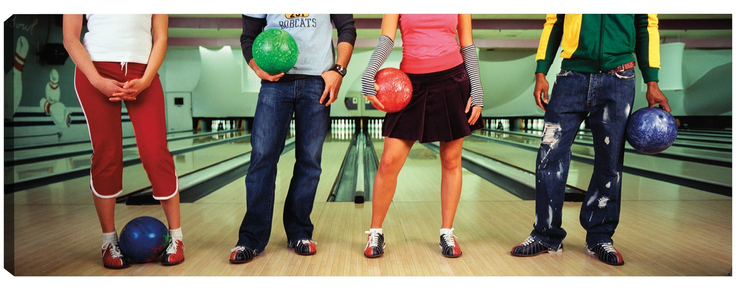Primera cita de bolos - Panoramic Images