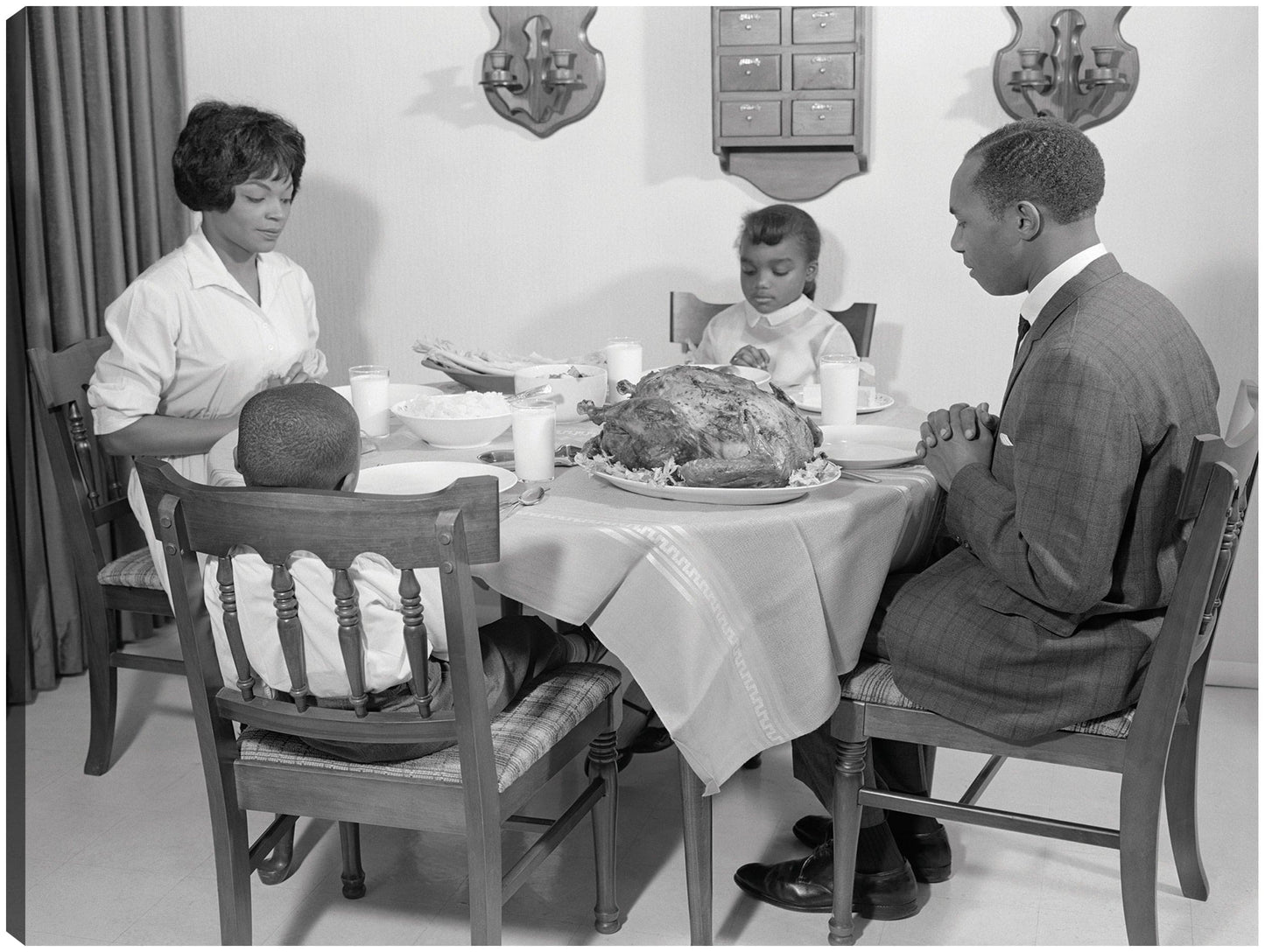 Cena Multicultural - Vintage Images