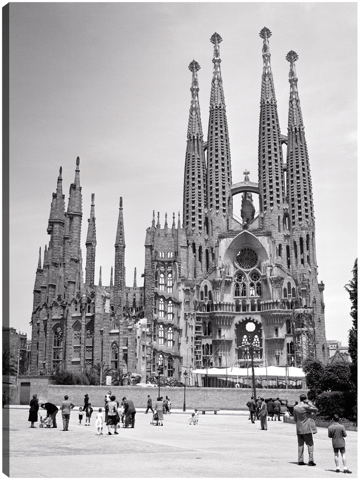 Gótico Gaudí España - Vintage Images