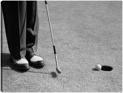Haciendo el putt final - Vintage Images