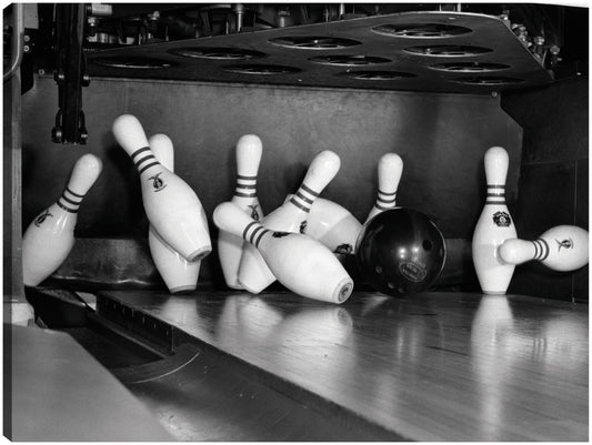 Bola de boliche de golpe - Vintage Images
