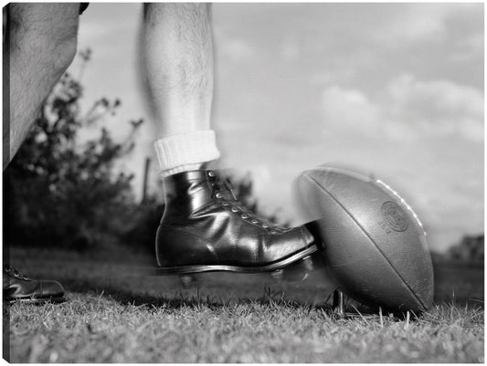 Kickoff Time Fútbol - Vintage Images