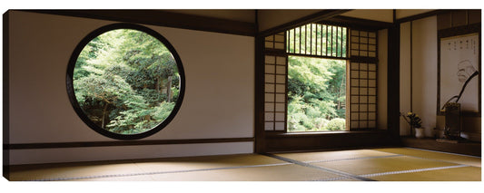Ventanas en Templo Japonés - Panoramic Images