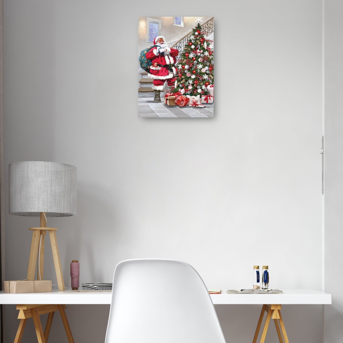 Papá Noel y el árbol - The Macneil Studio