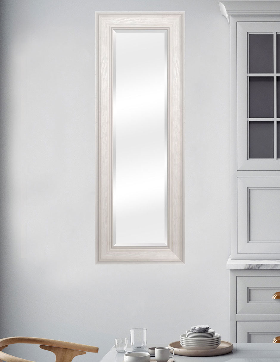 Espejo Biselado de Pared Enmarcado en color Blanco con textura de madera