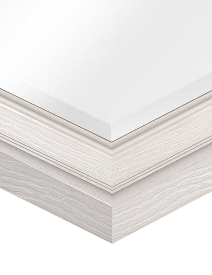 Espejo Biselado de Pared Enmarcado en color Blanco con textura de madera