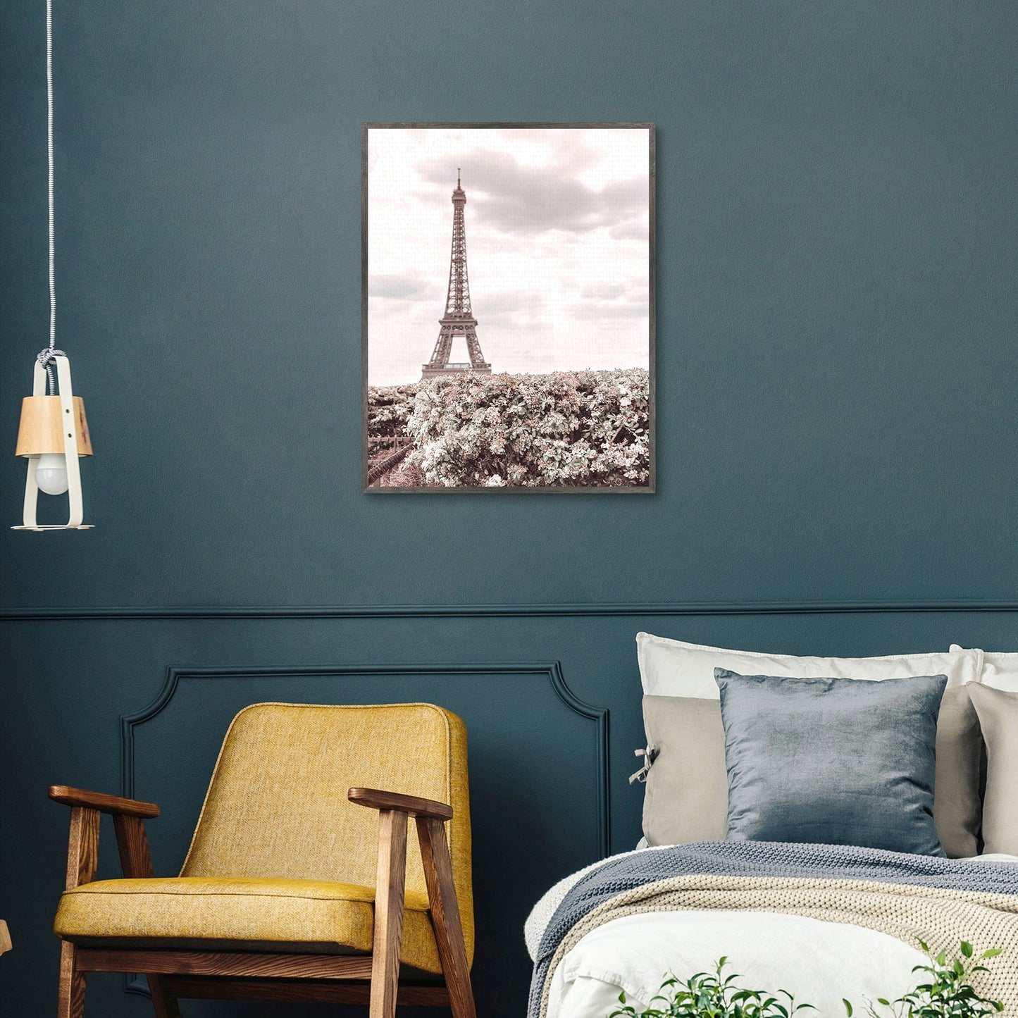 Torre Eiffel Haze - Heather Loriece
