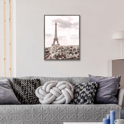 Torre Eiffel Haze - Heather Loriece