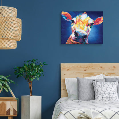 Vaca sonriente azul I - Willowbrook Fine Art