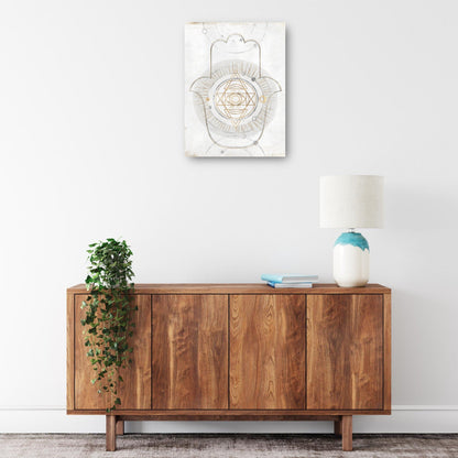 Oro Hamsa I - Isabelle Z